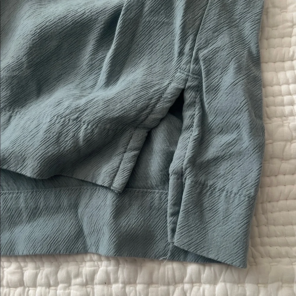 Madewell Blouse in Sage Green - Picture 4 of 6